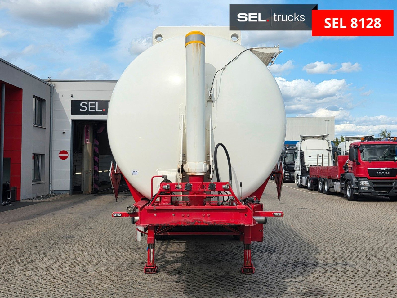 Kässbohrer XS / Kippsilo / 60 m3 / ADR AT - Silo poolhaagis: pilt 2 Kässbohrer XS / Kippsilo / 60 m3 / ADR AT - Silo poolhaagis: pilt 2