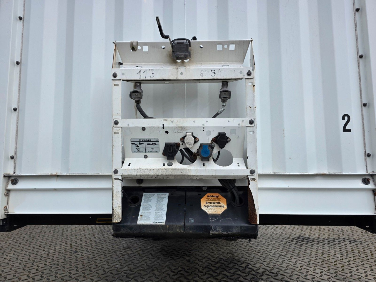 Furgoonpoolhaagis Krone SE / Rolltor TRIDEC / Zwangslenkung: pilt 23