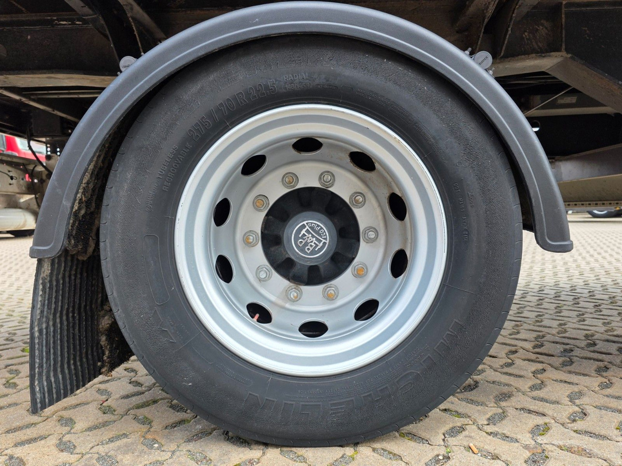 Furgoonpoolhaagis Krone SE / Rolltor TRIDEC / Zwangslenkung: pilt 30