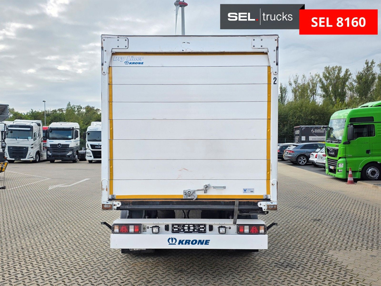 Furgoonpoolhaagis Krone SE / Rolltor TRIDEC / Zwangslenkung: pilt 7