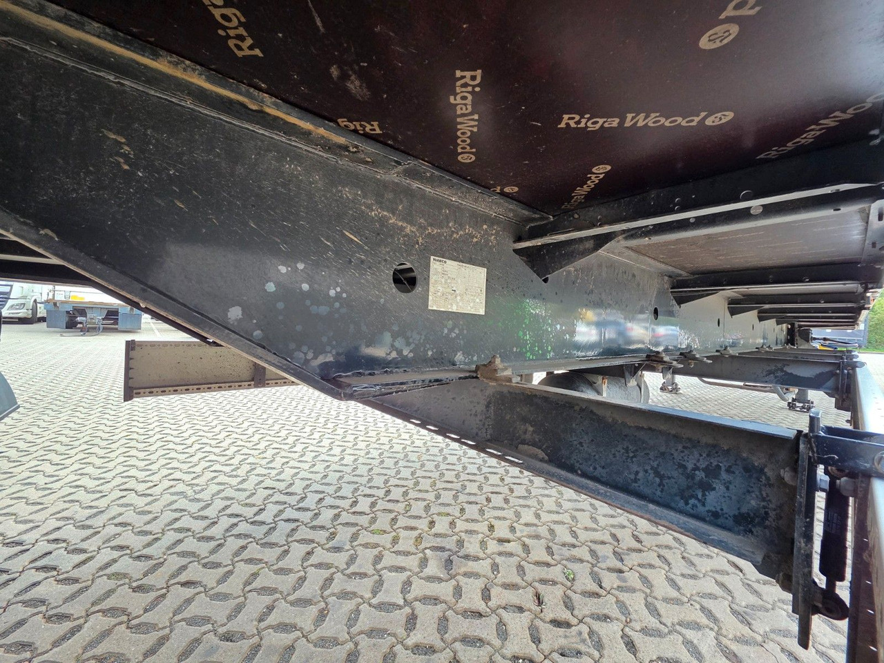 Furgoonpoolhaagis Krone SE / Rolltor TRIDEC / Zwangslenkung: pilt 19