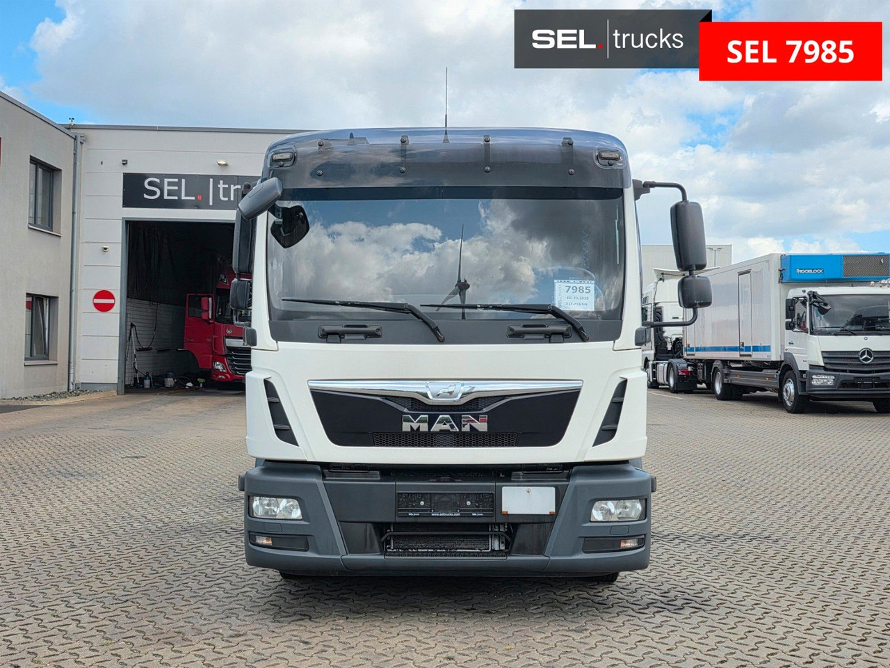 MAN TGL 8.180 4X2 BL - Puksiirauto: pilt 2 MAN TGL 8.180 4X2 BL - Puksiirauto: pilt 2