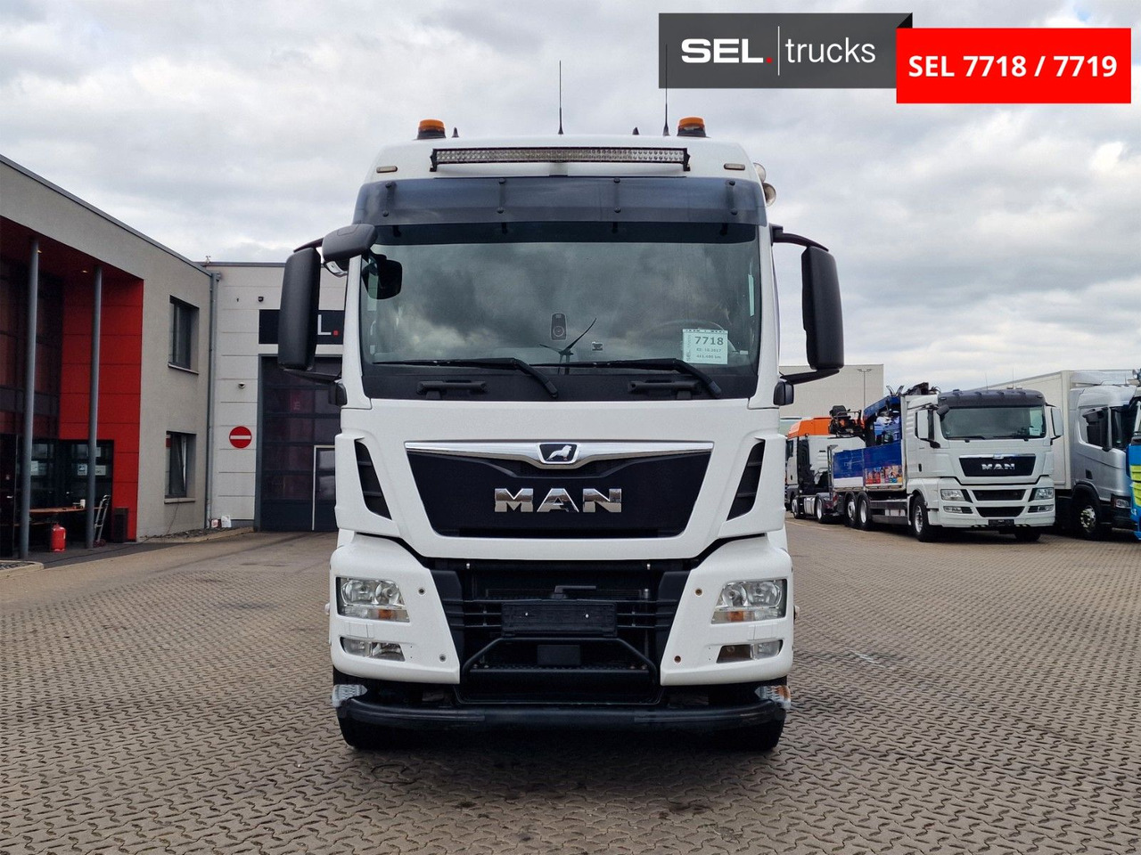 MAN TGS 35.500.8X2-6 BL / Silosteller / Lenkachse - Kallurauto: pilt 2 MAN TGS 35.500.8X2-6 BL / Silosteller / Lenkachse - Kallurauto: pilt 2