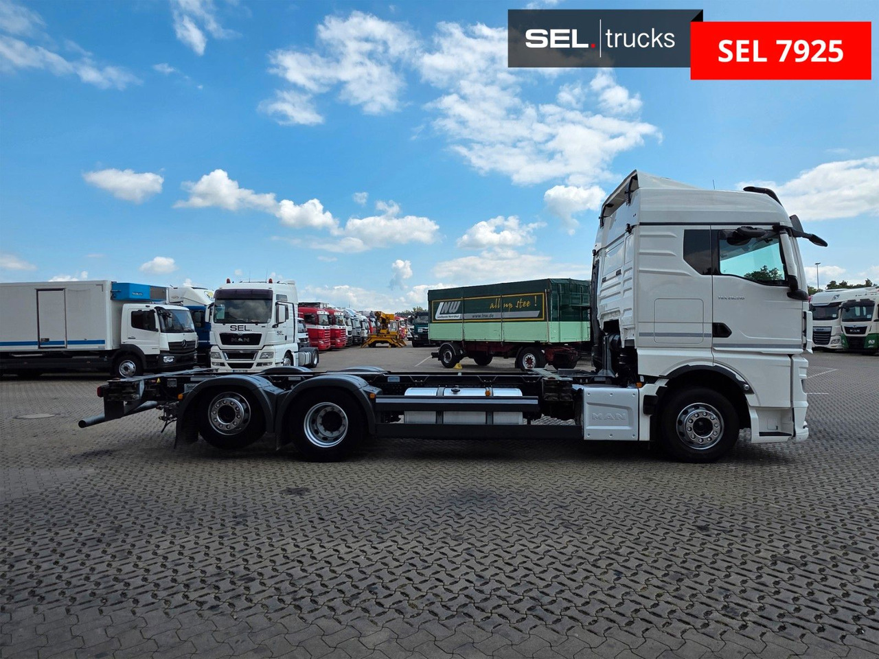 MAN TGX 26.510 6x2-2 LL CH / ZF Intarder / Liftachse - Konteinerveduk/ Tõstukiga veoauto: pilt 4 MAN TGX 26.510 6x2-2 LL CH / ZF Intarder / Liftachse - Konteinerveduk/ Tõstukiga veoauto: pilt 4