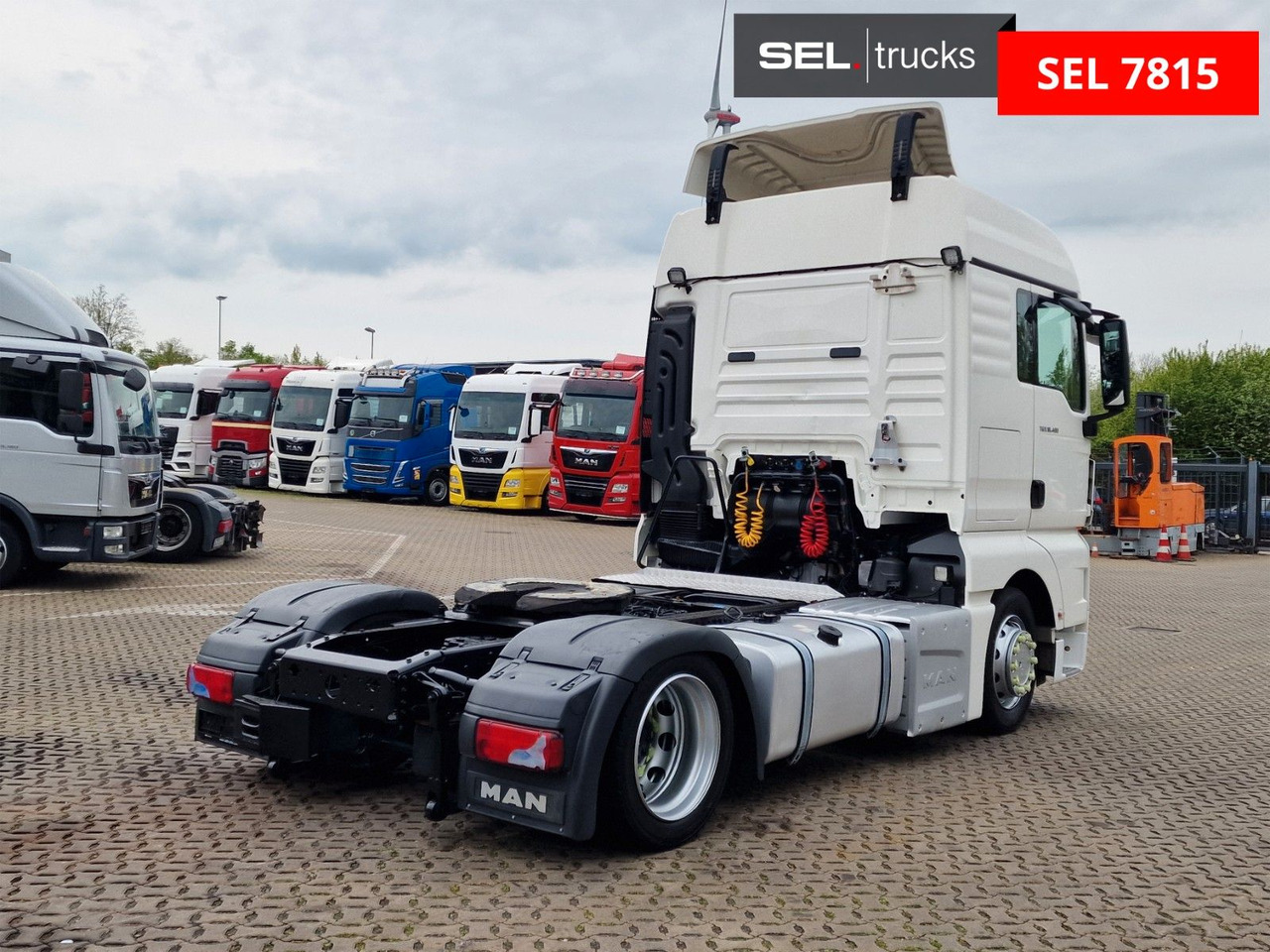 MAN TGX 18.400 4X2 LLS-U / ZF Intarder / LOW KM !!! - Sadulveok: pilt 5 MAN TGX 18.400 4X2 LLS-U / ZF Intarder / LOW KM !!! - Sadulveok: pilt 5