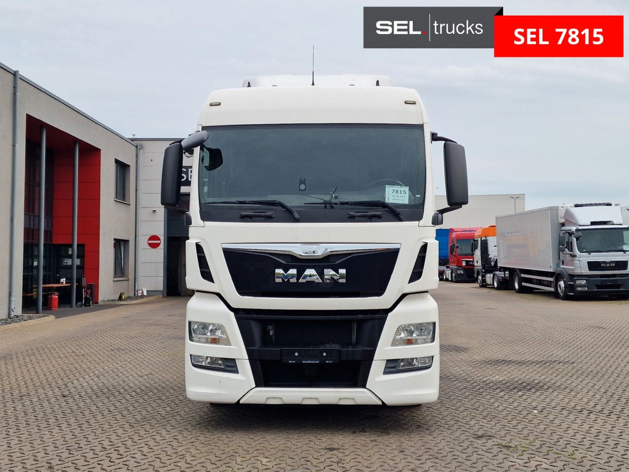 MAN TGX 18.400 4X2 LLS-U / ZF Intarder / LOW KM !!! - Sadulveok: pilt 2 MAN TGX 18.400 4X2 LLS-U / ZF Intarder / LOW KM !!! - Sadulveok: pilt 2