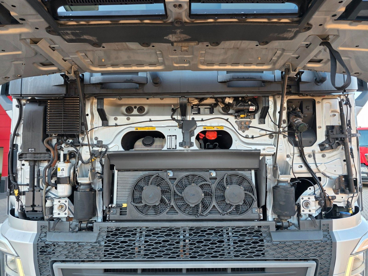 Sadulveok Volvo FH 460 / Nebenabtrieb / Standklimaanlage: pilt 15