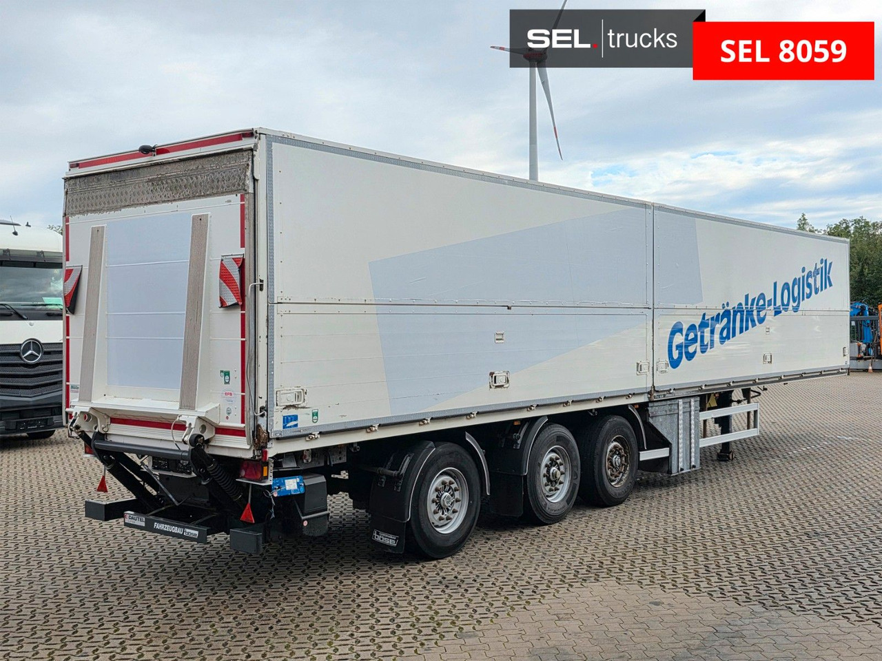 System Trailer PRSSL-24-1-TRI / Ldbw / Lenkachse - Joogiveo poolhaagis: pilt 5 System Trailer PRSSL-24-1-TRI / Ldbw / Lenkachse - Joogiveo poolhaagis: pilt 5