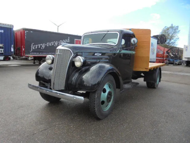 Chevrolet 1 1/2 TON FLATBED - Madelveok/ Platvormveok: pilt 1 Chevrolet 1 1/2 TON FLATBED - Madelveok/ Platvormveok: pilt 1