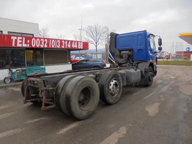 DAF CF 75.250 6X2 - Kabiinišassiiga veoauto: pilt 4 DAF CF 75.250 6X2 - Kabiinišassiiga veoauto: pilt 4