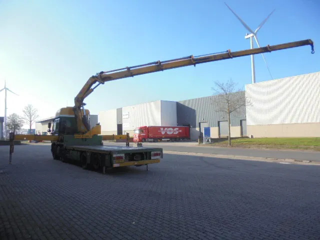 DAF CF 85 410 8X2 HIAB 422/5 HI PRO NL TRUCK - Kraanaga veoauto: pilt 4 DAF CF 85 410 8X2 HIAB 422/5 HI PRO NL TRUCK - Kraanaga veoauto: pilt 4