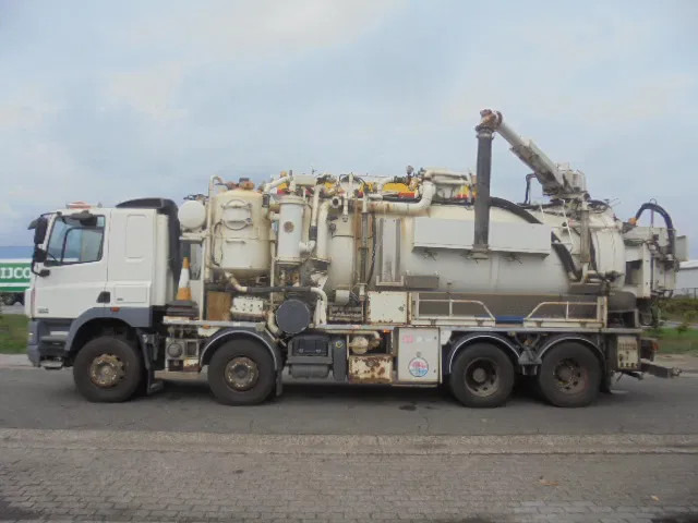 DAF CF 85.410 8X4 BLADGEVEERD - Vaakumveok: pilt 2 DAF CF 85.410 8X4 BLADGEVEERD - Vaakumveok: pilt 2