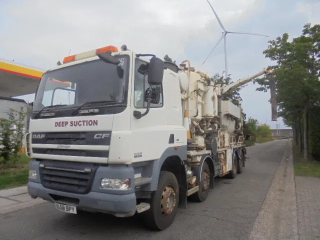 DAF CF 85.410 8X4 BLADGEVEERD - Vaakumveok: pilt 1 DAF CF 85.410 8X4 BLADGEVEERD - Vaakumveok: pilt 1