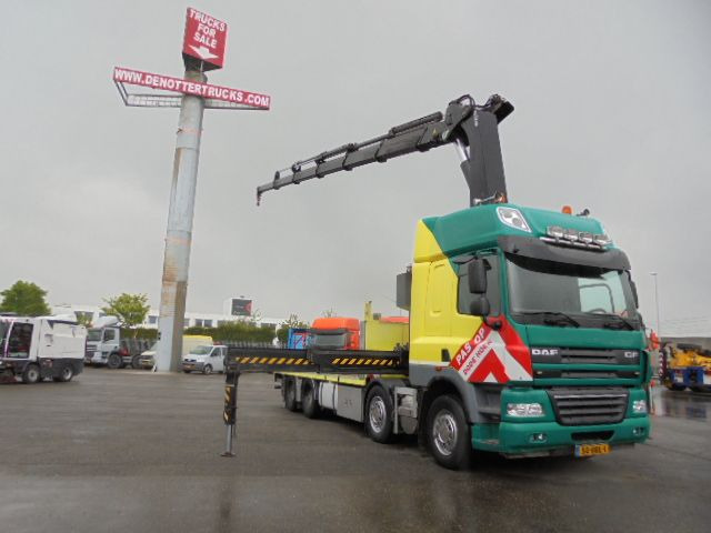 DAF FAD 85-460 8X4 - Kraanaga veoauto: pilt 2 DAF FAD 85-460 8X4 - Kraanaga veoauto: pilt 2