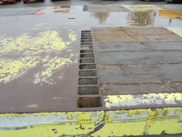 Madelveok/ Platvormveok, Kraanaga veoauto DAF FAD 85-460 8X4: pilt 16