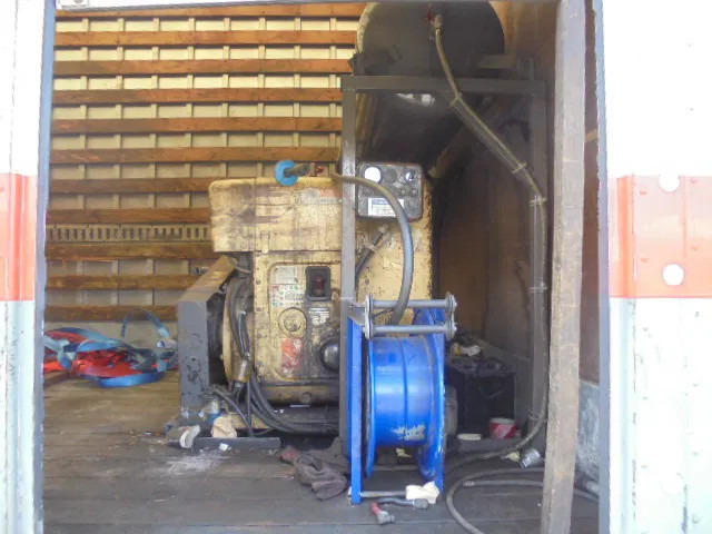 DAF LF 45 150 NL TRUCK SERVICE TRUCK MET COMPRESSOR - Kasti veoauto: pilt 2 DAF LF 45 150 NL TRUCK SERVICE TRUCK MET COMPRESSOR - Kasti veoauto: pilt 2