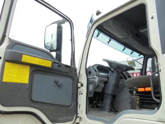 Diversen FOTON DAIMLER TX 3234 6X4 FOTON DAIMLER TX 3234 6X4 - Kallurauto: pilt 5 Diversen FOTON DAIMLER TX 3234 6X4 FOTON DAIMLER TX 3234 6X4 - Kallurauto: pilt 5