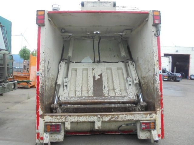 Haller X2C17 - Prügiauto: pilt 5 Haller X2C17 - Prügiauto: pilt 5