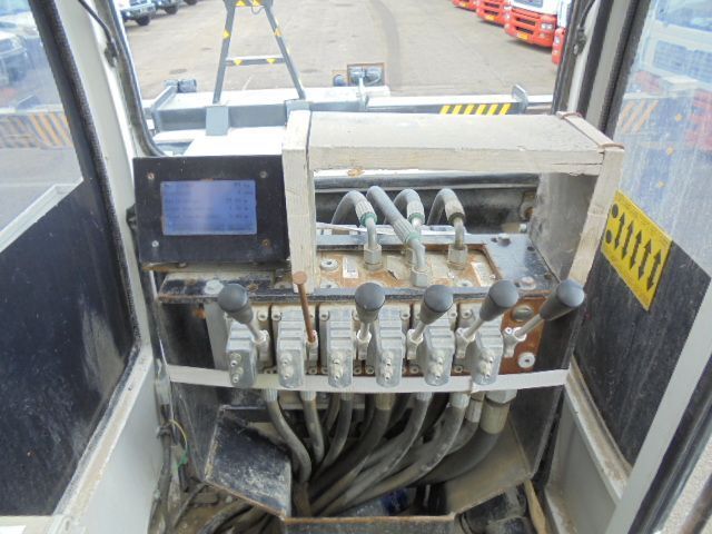 Hino 700 6X4 liising Hino 700 6X4: pilt 18 Hino 700 6X4 liising Hino 700 6X4: pilt 18