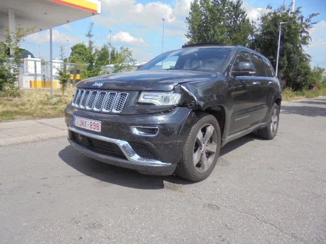 Jeep Grand Cherokee 4X4 SUMMIT EDITION 3.0 LTR V6 - Maastur: pilt 1 Jeep Grand Cherokee 4X4 SUMMIT EDITION 3.0 LTR V6 - Maastur: pilt 1