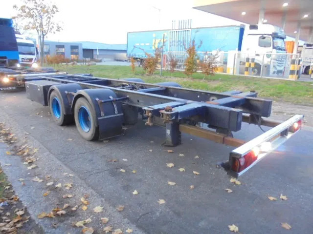 Kögel YWE 18 - Konteinerveduk/ Tõstuk järelhaagis: pilt 3 Kögel YWE 18 - Konteinerveduk/ Tõstuk järelhaagis: pilt 3