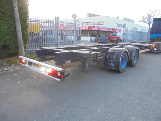 Kögel YWE 18 - Konteinerveduk/ Tõstuk järelhaagis: pilt 4 Kögel YWE 18 - Konteinerveduk/ Tõstuk järelhaagis: pilt 4