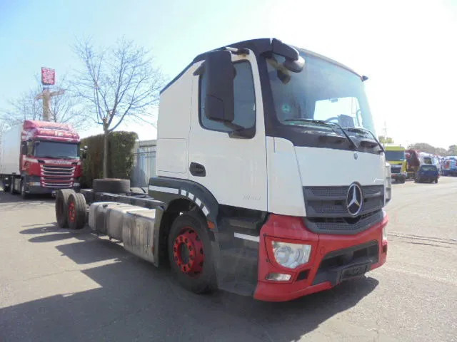 Mercedes-Benz Actros 2340 LL - Treilerveoauto: pilt 3 Mercedes-Benz Actros 2340 LL - Treilerveoauto: pilt 3