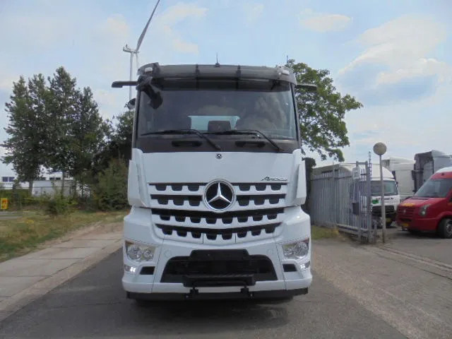 Mercedes-Benz Arocs 2545 + RETARDER 6X2 NEW /DEMO - Kraanaga veoauto: pilt 4 Mercedes-Benz Arocs 2545 + RETARDER 6X2 NEW /DEMO - Kraanaga veoauto: pilt 4