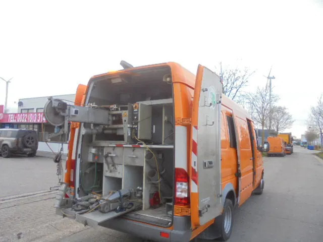 Mercedes-Benz Sprinter 412 D Riool camera wagen APK 09-2026 - Vaakumveok: pilt 3 Mercedes-Benz Sprinter 412 D Riool camera wagen APK 09-2026 - Vaakumveok: pilt 3
