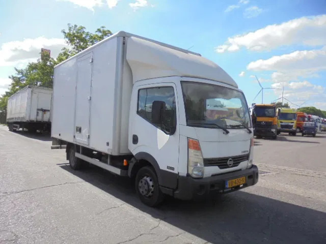 Nissan Cabstar 35.14 - Tarbesõiduk furgoon: pilt 3 Nissan Cabstar 35.14 - Tarbesõiduk furgoon: pilt 3