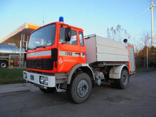 Renault C A07 C1 - Tuletõrjeauto: pilt 1 Renault C A07 C1 - Tuletõrjeauto: pilt 1
