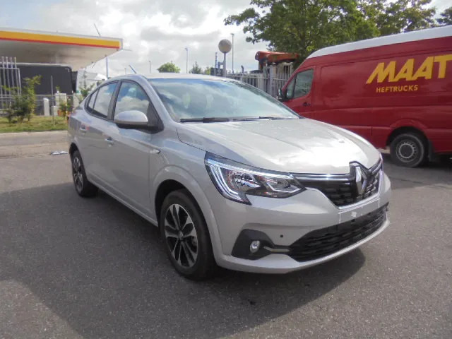 Renault Taliant 1.0 TURBO NEW TAX FREE - Sedaan: pilt 3 Renault Taliant 1.0 TURBO NEW TAX FREE - Sedaan: pilt 3