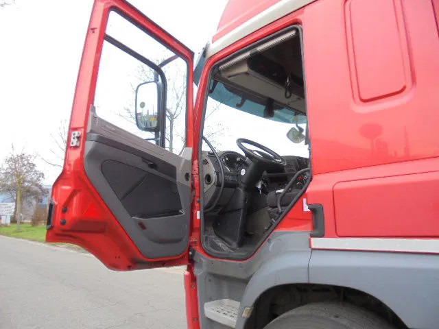 DAF CF 410 52 UNITS IN STOCK NL TREKKERS - Sadulveok: pilt 4 DAF CF 410 52 UNITS IN STOCK NL TREKKERS - Sadulveok: pilt 4
