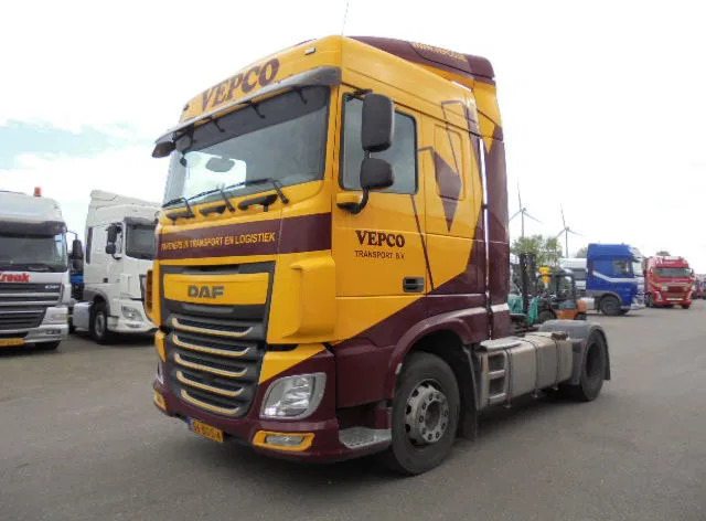 DAF XF 440 NL KENTEKEN - Sadulveok: pilt 1 DAF XF 440 NL KENTEKEN - Sadulveok: pilt 1