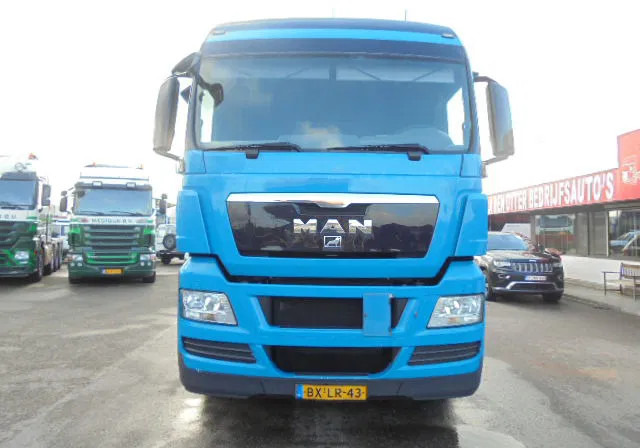 MAN TGA 26.360 26.360 6X2/2 BLS - Sadulveok: pilt 2 MAN TGA 26.360 26.360 6X2/2 BLS - Sadulveok: pilt 2