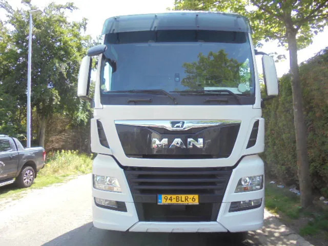 MAN TGX 26.500 XXL NL TRUCK SMART TACHO - Sadulveok: pilt 2 MAN TGX 26.500 XXL NL TRUCK SMART TACHO - Sadulveok: pilt 2