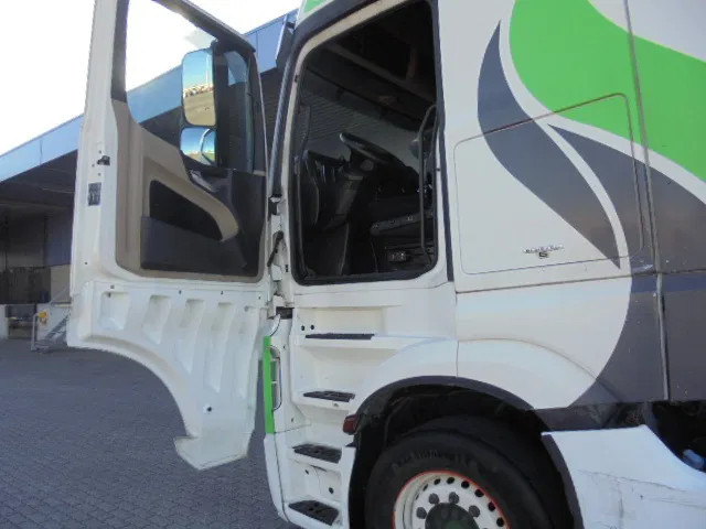 Sadulveok Mercedes-Benz Actros 1842 LS NL TRUCK: pilt 7