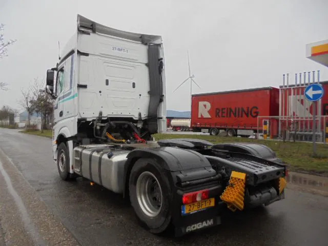 Sadulveok Mercedes-Benz Actros 1942 LS 4X2: pilt 6