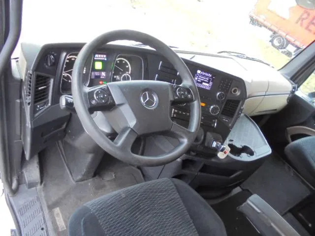 Sadulveok Mercedes-Benz Actros 1942 LS 4X2: pilt 10
