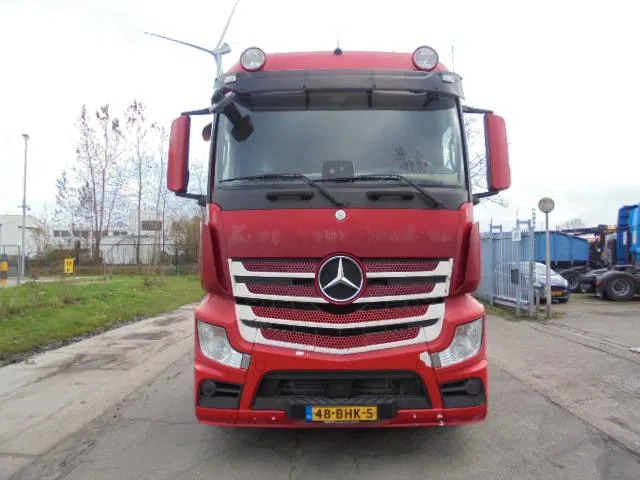 Mercedes-Benz Actros 2543 6X2 + HYDRAULIC - Sadulveok: pilt 2 Mercedes-Benz Actros 2543 6X2 + HYDRAULIC - Sadulveok: pilt 2