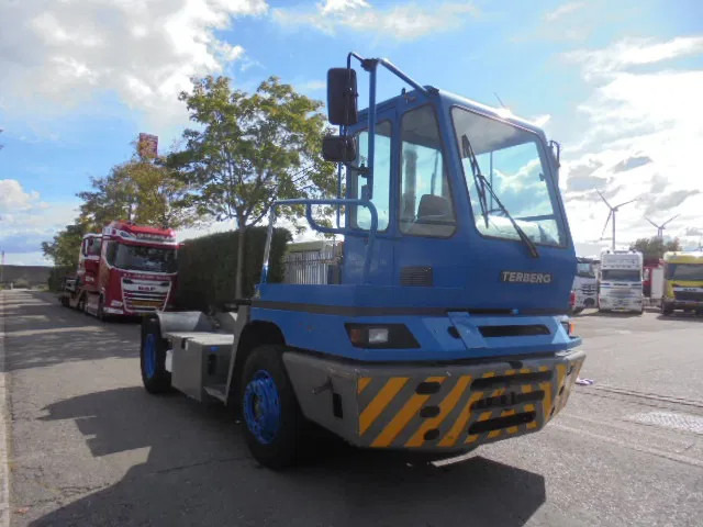 Terberg YT 182 NL KENTEKEN - Laotraktor: pilt 3 Terberg YT 182 NL KENTEKEN - Laotraktor: pilt 3