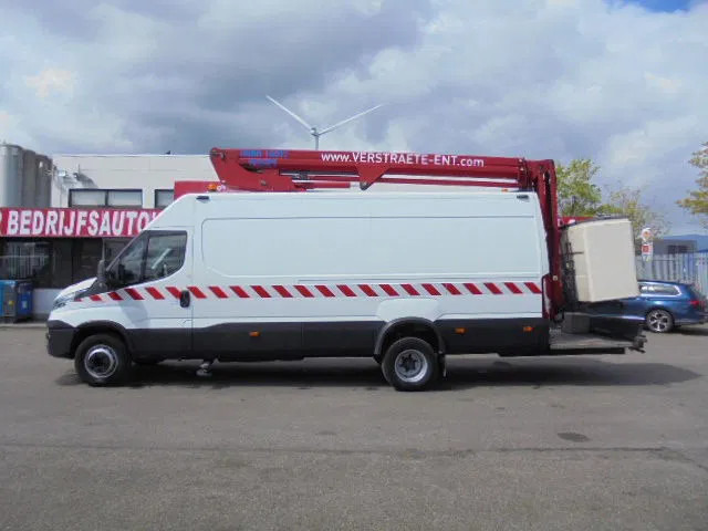 Iveco Daily 70 70C17 - Veoauto, Kraanaga veoauto: pilt 3 Iveco Daily 70 70C17 - Veoauto, Kraanaga veoauto: pilt 3