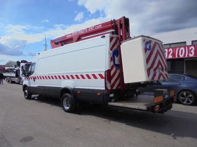 Iveco Daily 70 70C17 - Veoauto, Kraanaga veoauto: pilt 4 Iveco Daily 70 70C17 - Veoauto, Kraanaga veoauto: pilt 4