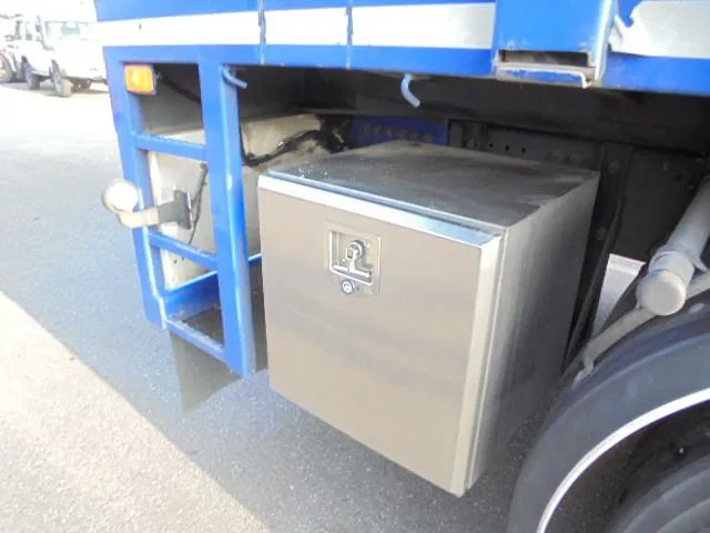 Madelveok/ Platvormveok, Kraanaga veoauto Volvo FH FH 460 8X2 NL KENTEN: pilt 11 Madelveok/ Platvormveok, Kraanaga veoauto Volvo FH FH 460 8X2 NL KENTEN: pilt 11