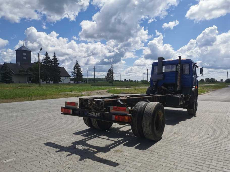 Iveco Magirus 190-26 water cooling chassis truck - Kabiinišassiiga veoauto: pilt 3 Iveco Magirus 190-26 water cooling chassis truck - Kabiinišassiiga veoauto: pilt 3
