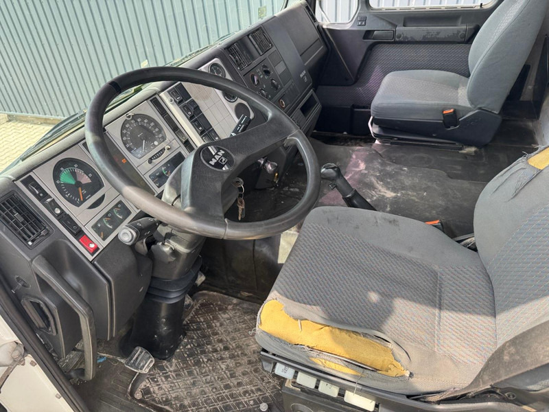 MAN 32.364 chassis truck - Kabiinišassiiga veoauto: pilt 5 MAN 32.364 chassis truck - Kabiinišassiiga veoauto: pilt 5