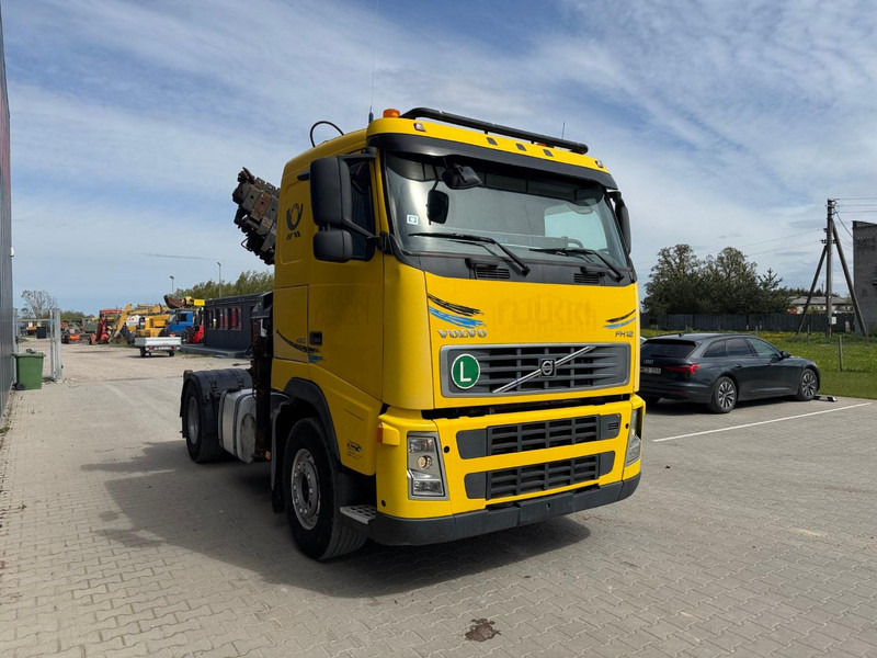 Volvo FH 12 +Hiab 220-5 + Remote control - Sadulveok: pilt 3 Volvo FH 12 +Hiab 220-5 + Remote control - Sadulveok: pilt 3