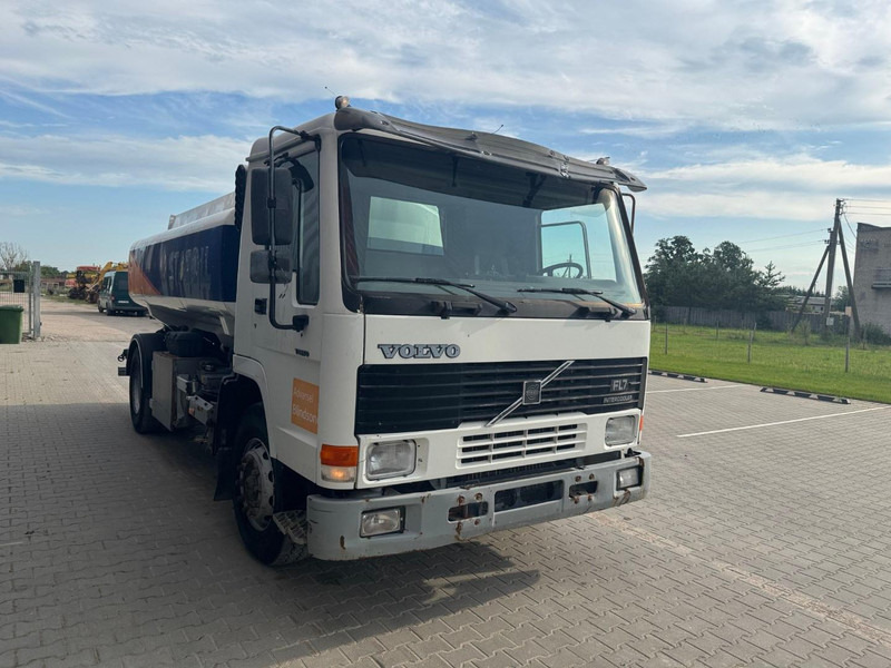 Volvo FL 7 260 - Tsisternauto: pilt 2 Volvo FL 7 260 - Tsisternauto: pilt 2