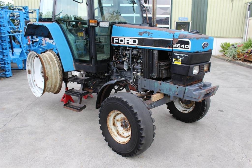 Ford 6640 2WD - Traktor: pilt 2 Ford 6640 2WD - Traktor: pilt 2