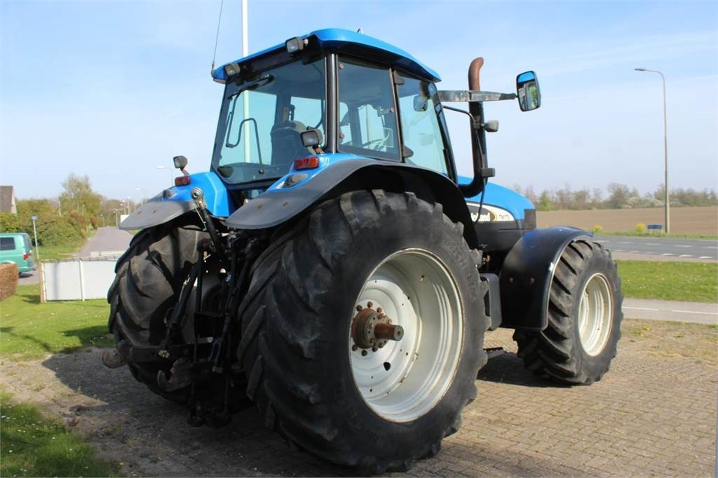 New Holland TM175 - Traktor: pilt 3 New Holland TM175 - Traktor: pilt 3